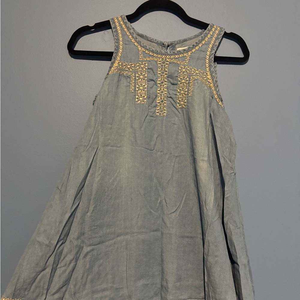 MATERNITY Blue Sleeveless Top